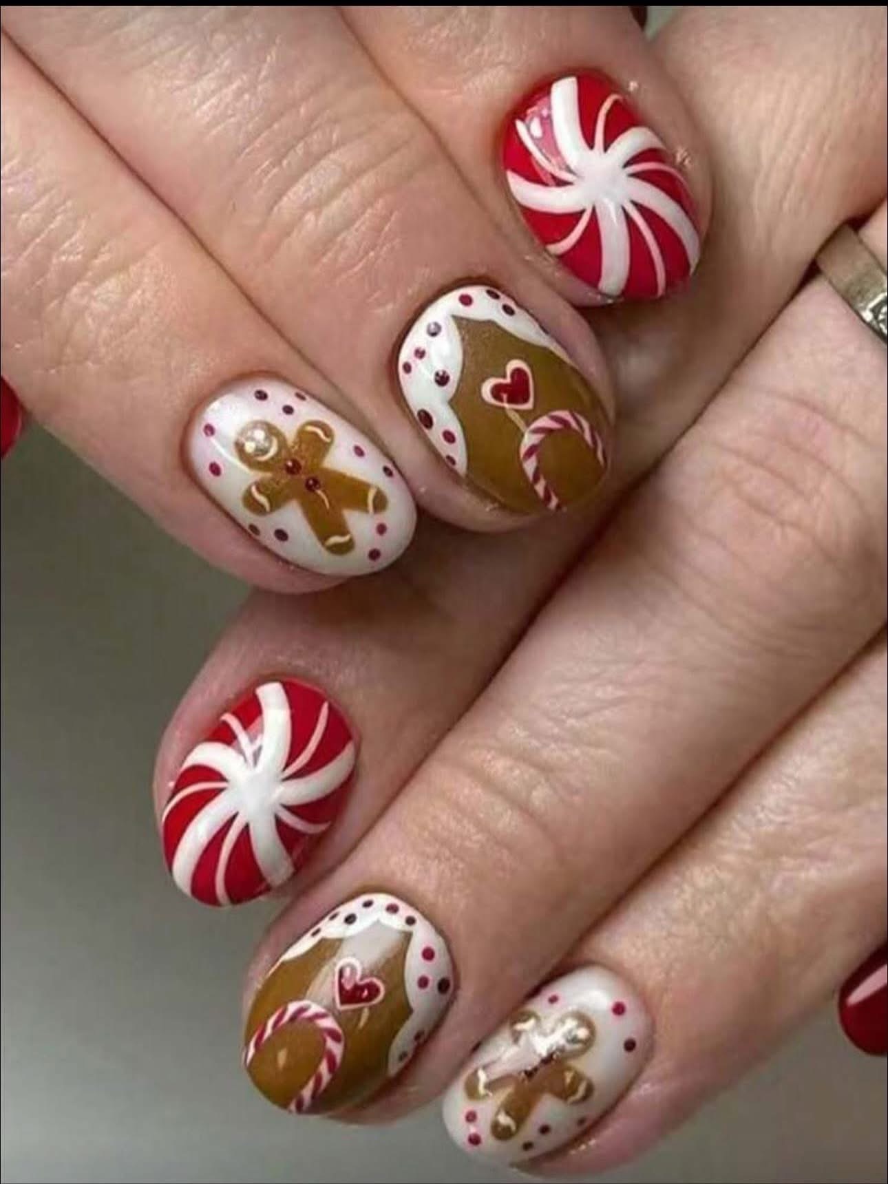 Nails & Spa nail work in Neenah, Wisconsin